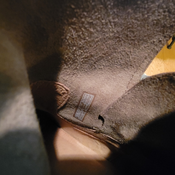 Ugg Elysium Leather Boot in Brown 9.5 #443 - Picture 9 of 17